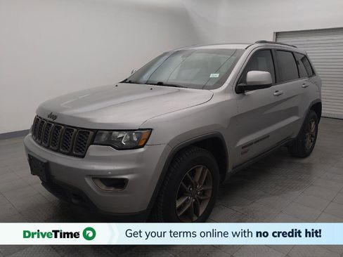 Used 2016 Jeep Grand Cherokee Laredo 75th Anniversary image 1