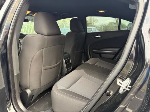 Used 2022 Dodge Charger SXT RWD image 6