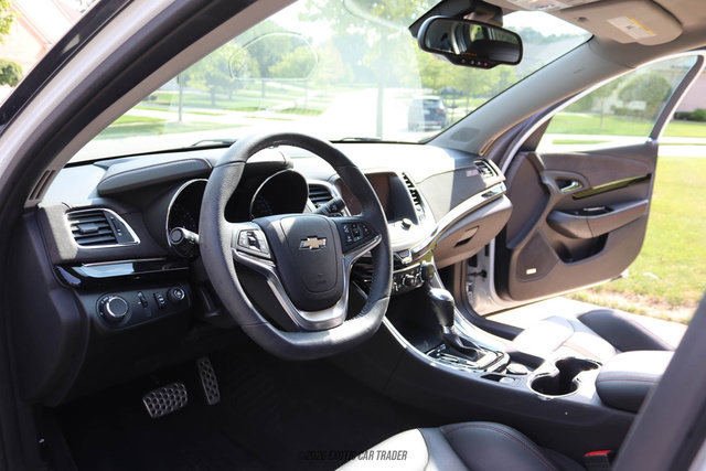 Used 2016 Chevrolet SS RWD image 31