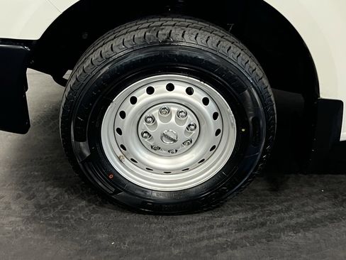 Used 2021 Nissan NV 1500 S image 28