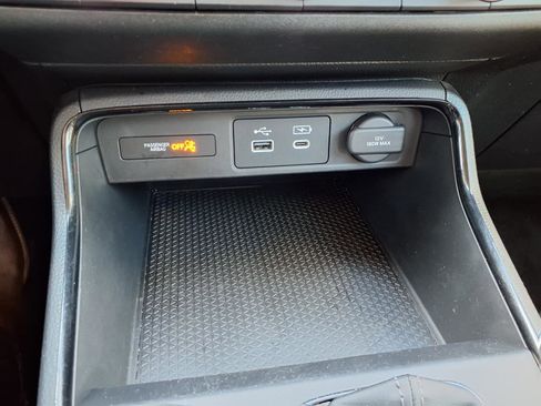 Certified 2025 Honda CR-V EX image 9