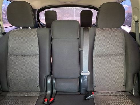 Used 2017 Nissan Pathfinder SV image 26