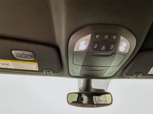 New 2026 Chrysler Pacifica Select image 14