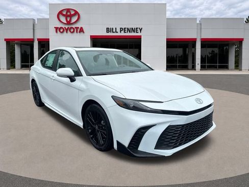 New 2026 Toyota Camry SE FWD image 7