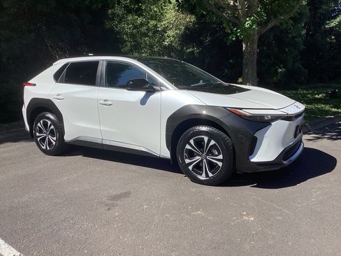 Certified 2024 Toyota bZ4X AWD w/ Weather Package image 8