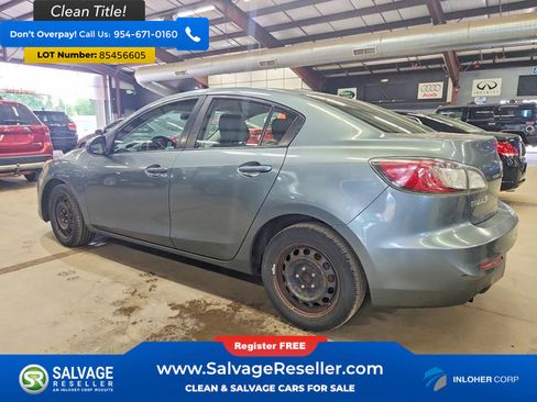 Used 2013 MAZDA MAZDA3 i SV FWD image 3