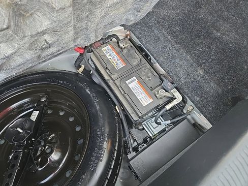 Used 2018 Dodge Charger SXT image 89