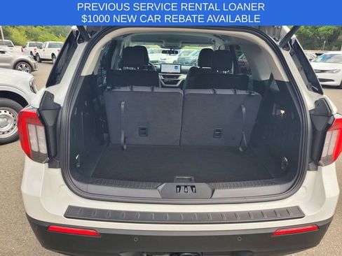Used 2026 Ford Explorer Active RWD image 8