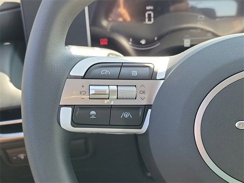 New 2026 Hyundai Tucson SE image 5