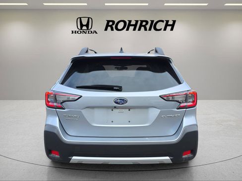 Used 2023 Subaru Outback Limited image 6