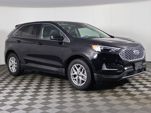 Used 2024 Ford Edge SEL image 49