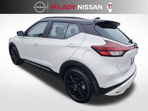 Used 2023 Nissan Kicks SR w/ SR Premium Package image 9