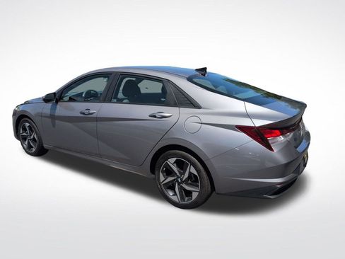 Certified 2023 Hyundai Elantra SEL w/ Convenience Package FWD image 4