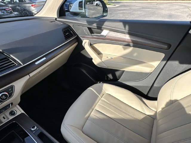 Used 2022 Audi Q5 2.0T Premium AWD/4WD image 35