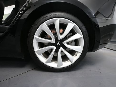 Used 2018 Tesla Model 3 Mid Range RWD image 11