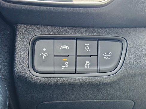 Used 2019 Hyundai Santa Fe SEL AWD/4WD image 39
