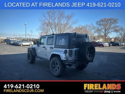 Used 2012 Jeep Wrangler Unlimited Rubicon image 18