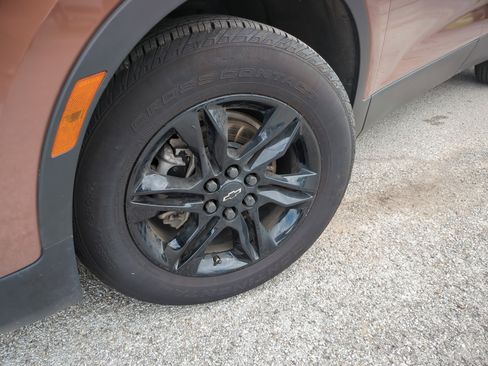 Used 2023 Chevrolet Blazer LT w/ Driver Confidence Package image 3