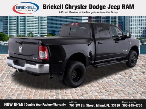 Used 2024 RAM 3500 Tradesman w/ Chrome Appearance Group AWD/4WD image 4