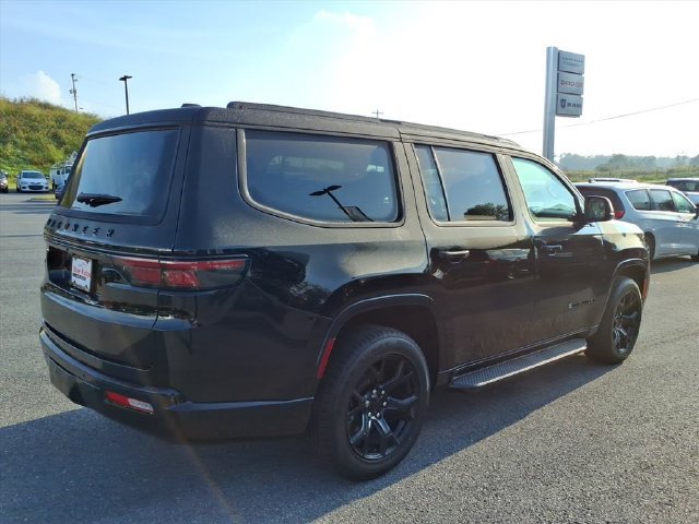 Used 2024 Jeep Wagoneer Series II AWD/4WD image 6
