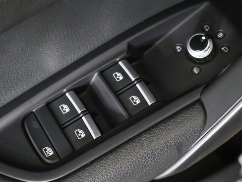 Used 2018 Audi Q5 2.0T Premium Plus w/ Premium Plus Package image 41