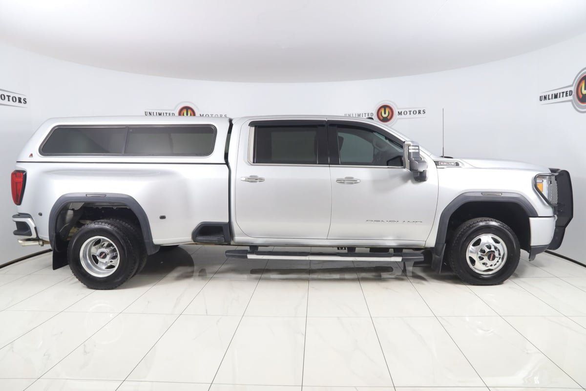 Used 2021 GMC Sierra 3500 Denali w/ Denali Ultimate Package AWD/4WD image 2