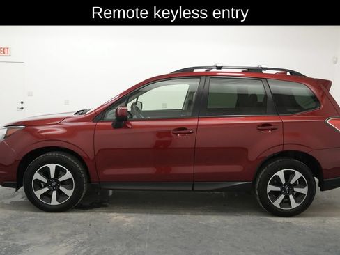 Used 2017 Subaru Forester 2.5i Premium AWD/4WD image 4