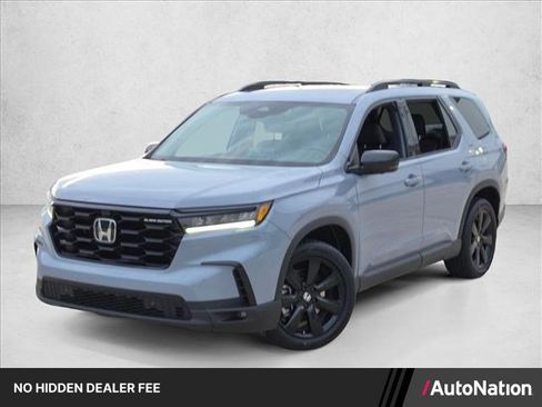 Used 2025 Honda Pilot Black Edition image 1
