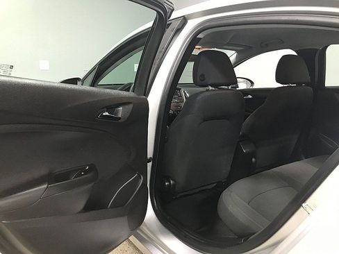 Used 2019 Chevrolet Cruze LS w/ LS Fleet Convenience Package FWD image 15