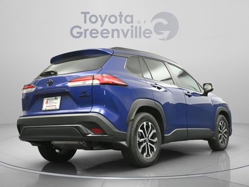 Used 2024 Toyota Corolla Cross AWD Hybrid image 16