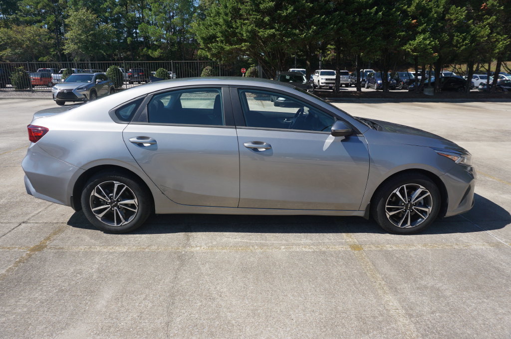 Used 2023 Kia Forte LXS w/ LXS Technology Package FWD image 21