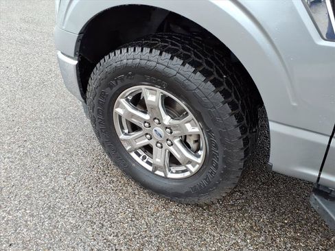 Used 2023 Ford F150 Lariat AWD/4WD image 9