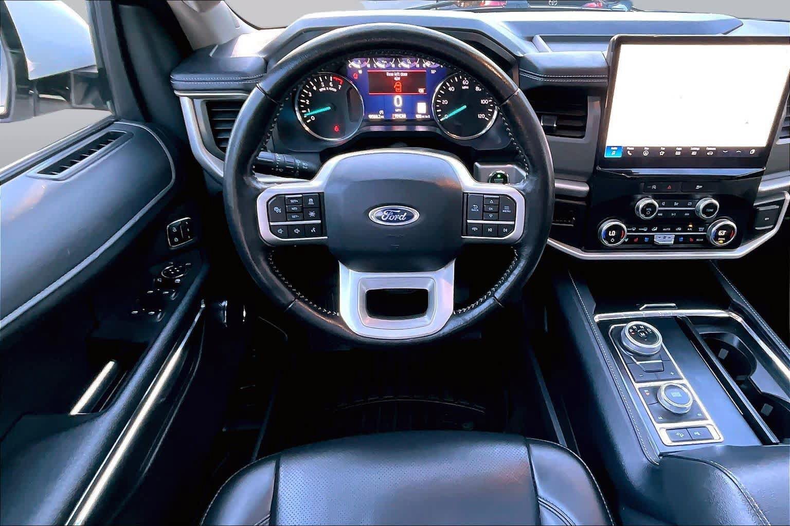 Used 2024 Ford Expedition Max XLT AWD/4WD image 6