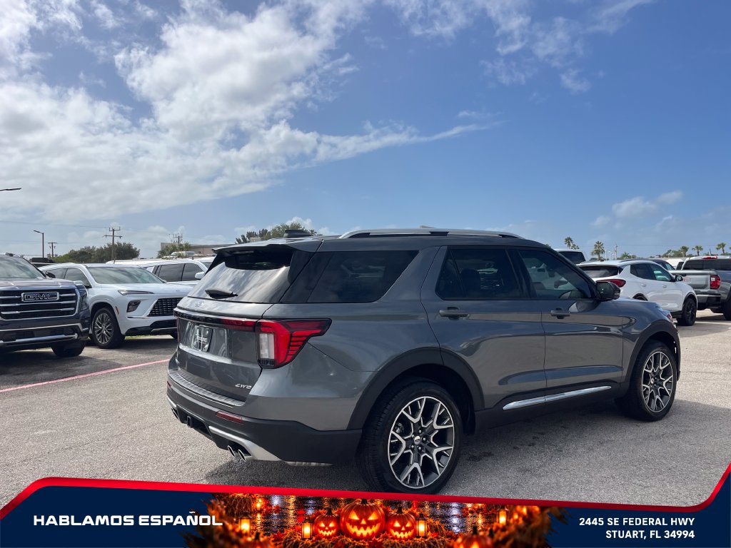 Used 2025 Ford Explorer Platinum w/ Ultimate Package AWD/4WD image 7