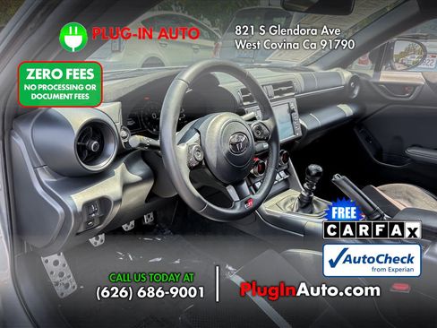 Used 2023 Toyota GR86 Premium RWD image 6