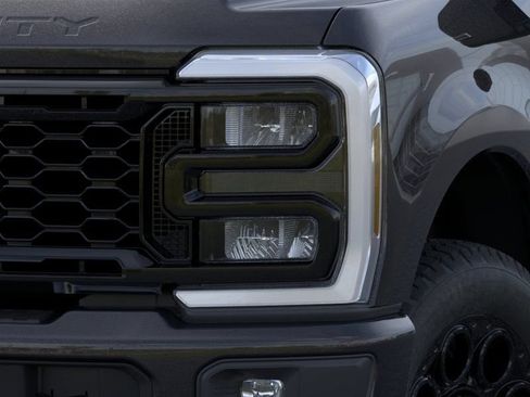 New 2026 Ford F250 Lariat w/ Black Appearance Package AWD/4WD image 18