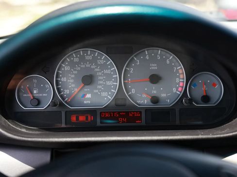 Used 2002 BMW M3 Coupe RWD image 28