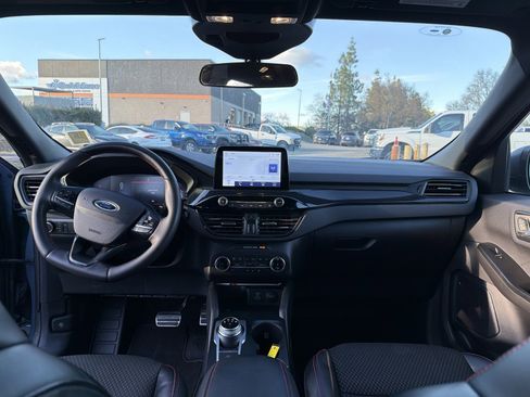 Certified 2023 Ford Escape ST-Line image 11