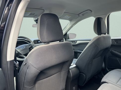 Used 2022 Ford Escape S image 14