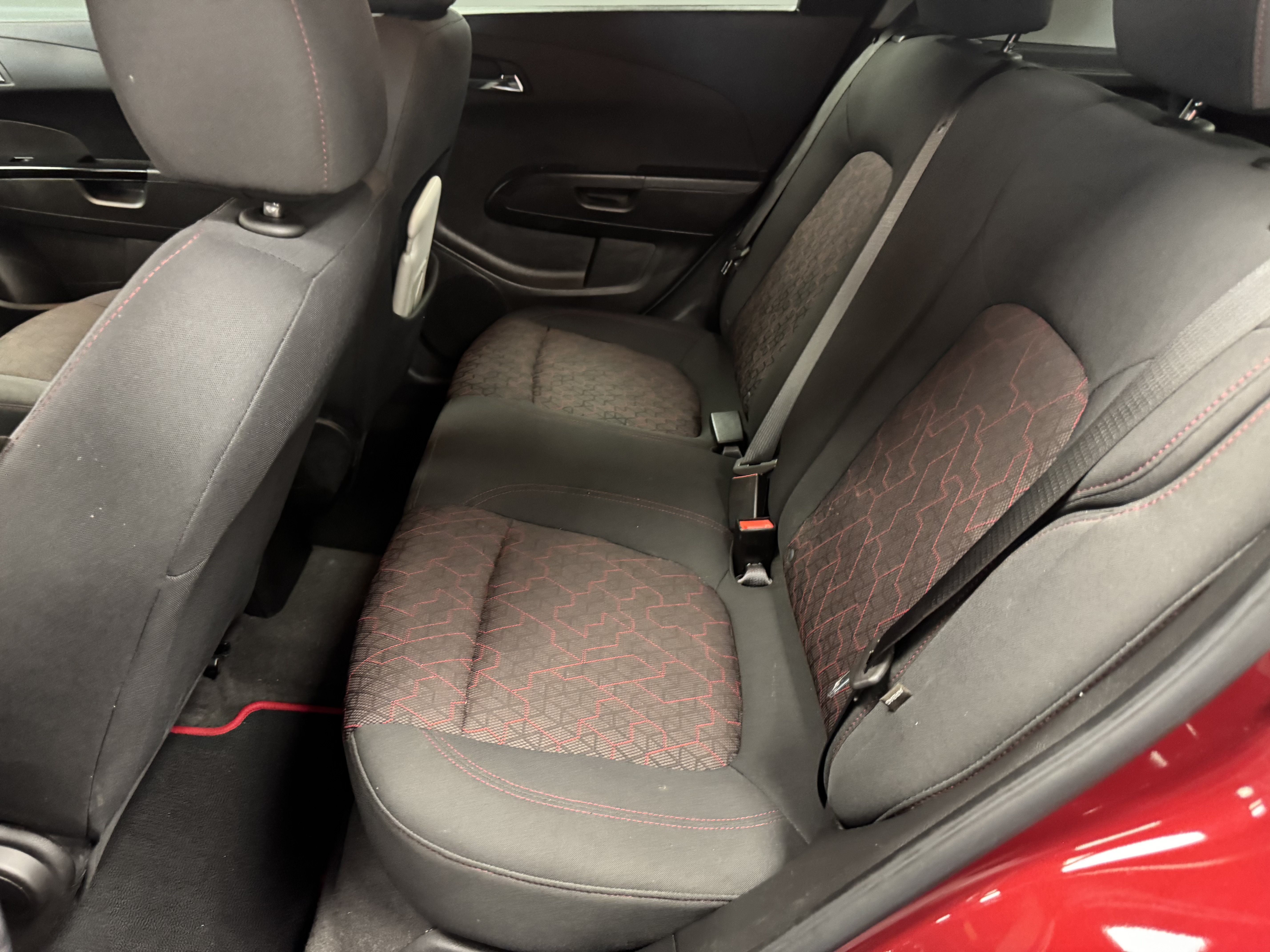Used 2018 Chevrolet Sonic LT w/ Convenience Package FWD image 12