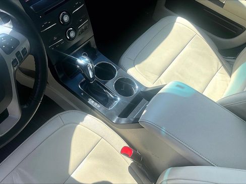 Used 2019 Ford Flex SEL w/ Equipment Group 202A AWD/4WD image 14