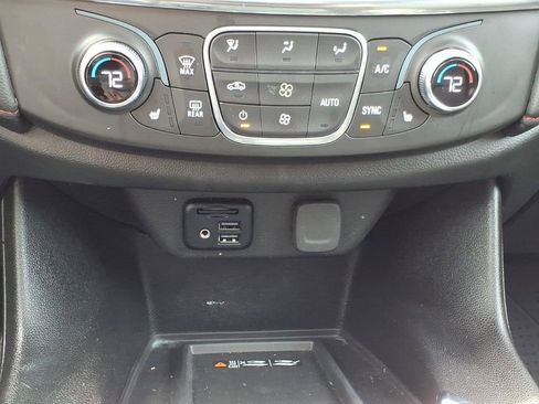 Used 2023 Chevrolet Traverse RS w/ LPO, Floor Liner Package AWD/4WD image 19