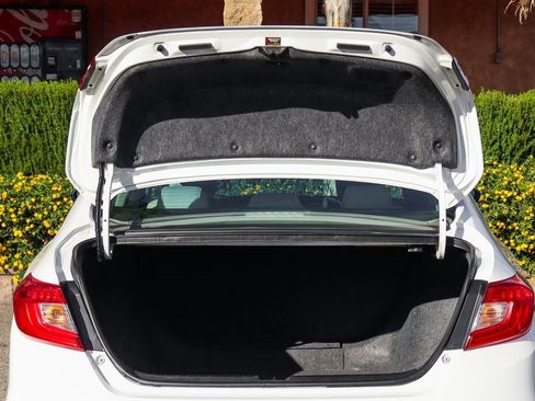 Used 2019 Honda Accord LX image 8