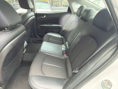 Used 2019 Kia Optima S w/ S Panoramic Sunroof Package FWD image 6