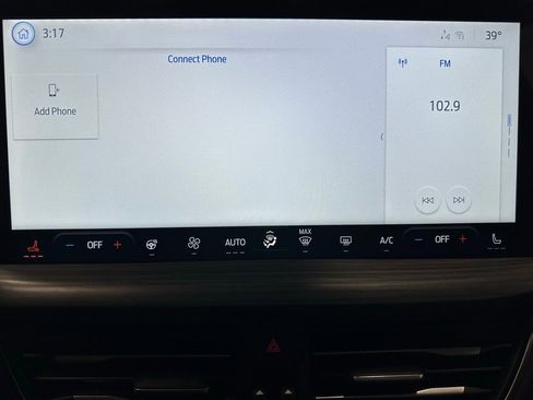 Used 2025 Ford Escape Platinum image 28