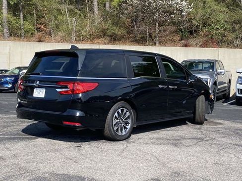 Used 2024 Honda Odyssey EX-L image 3