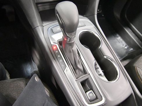 Used 2024 Chevrolet Equinox LT image 27