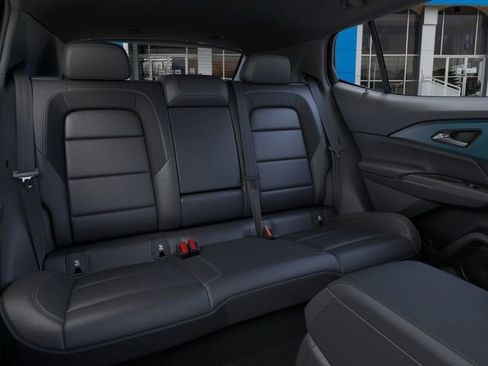 New 2026 Chevrolet Equinox EV LT image 17