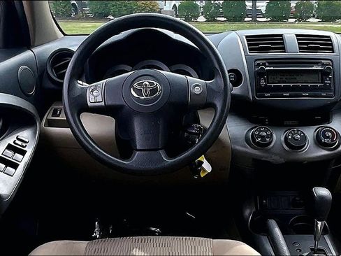 Used 2012 Toyota RAV4 4WD w/ Value Pkg image 17