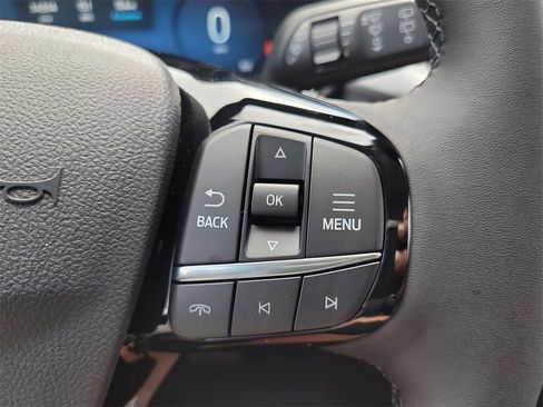 New 2025 Ford Escape SE w/ PHEV Premium Package image 29